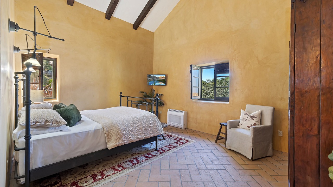 Photo of Bedroom in Murrieta