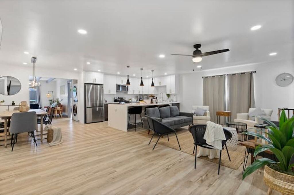 Photo of Livingroom in Lincoln Acres