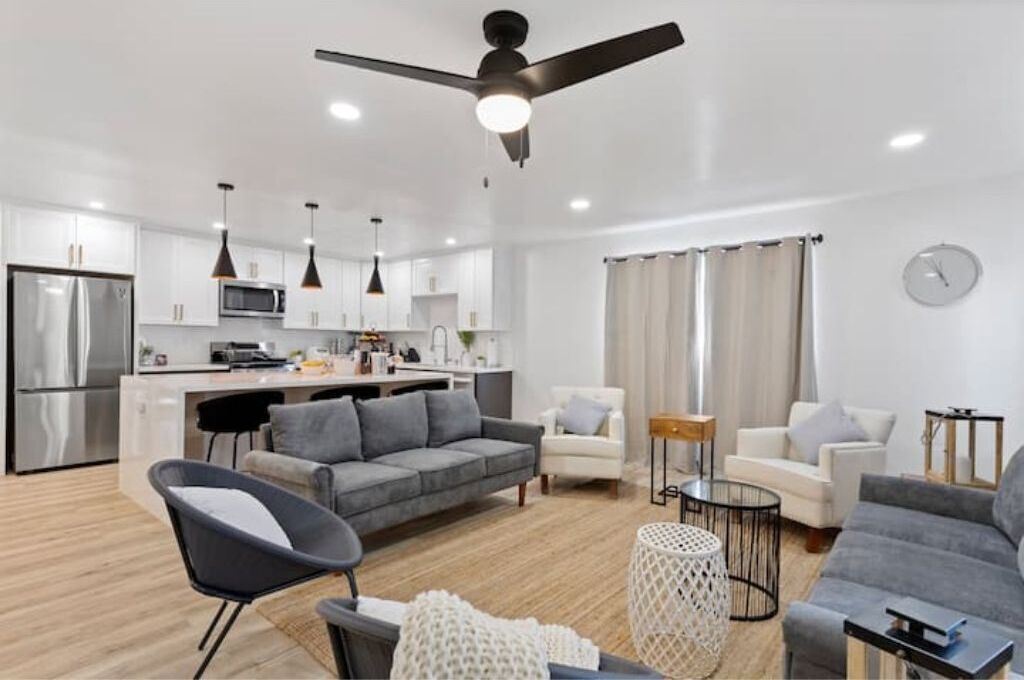 Photo of Livingroom in Lincoln Acres