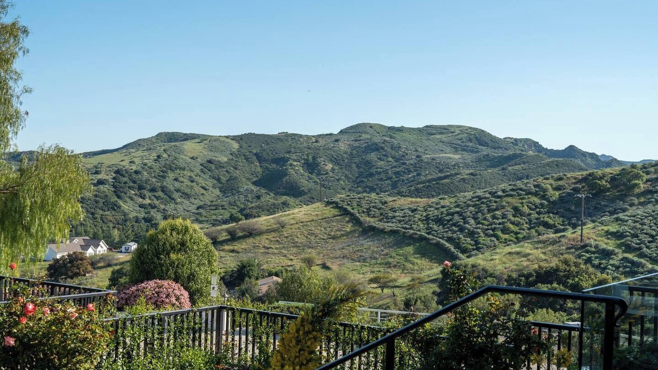 Photo of Others in Castaic