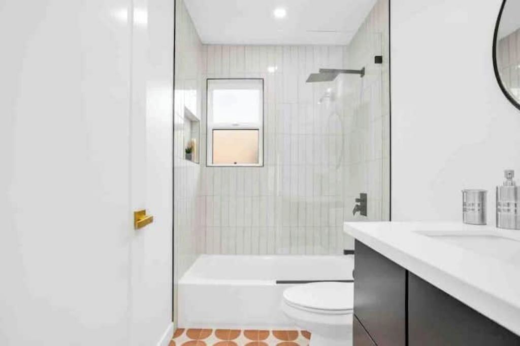 Photo of Bathroom in Park Mesa Heights
