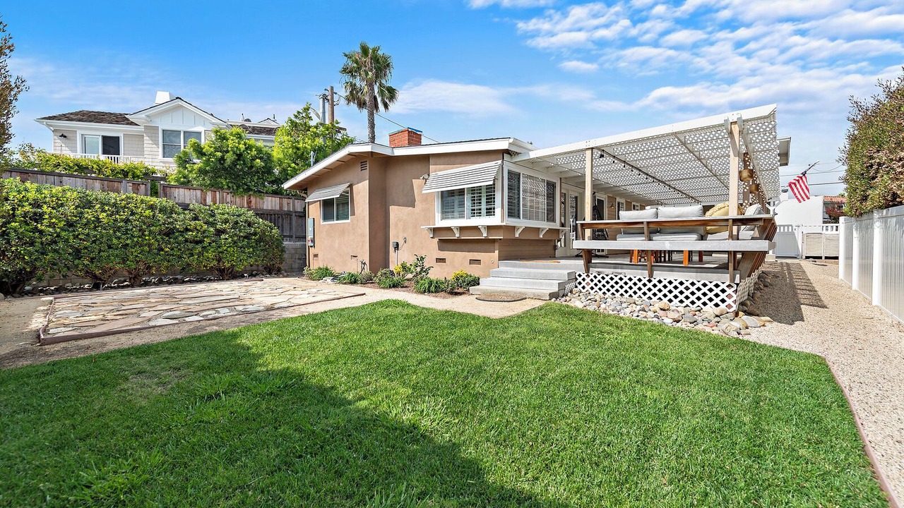 Photo of Patio Balcony in Capistrano Beach