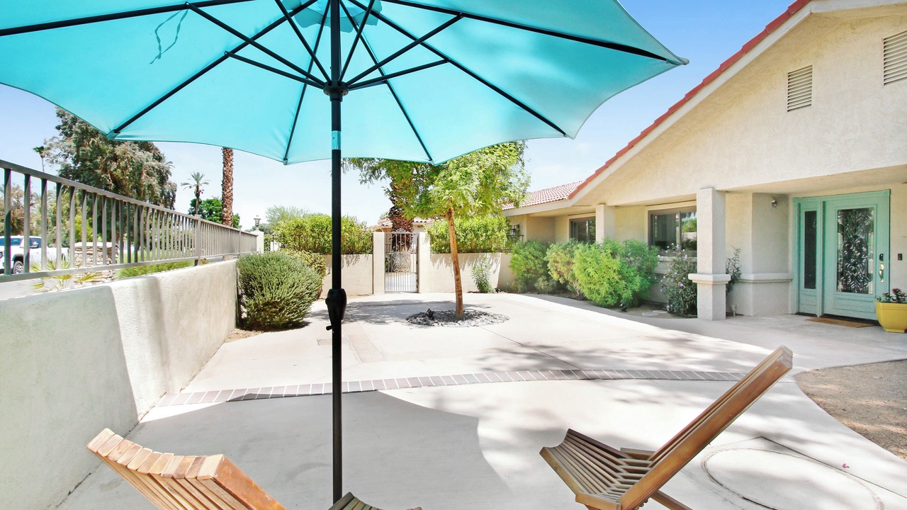 Photo of Patio Balcony in La Quinta
