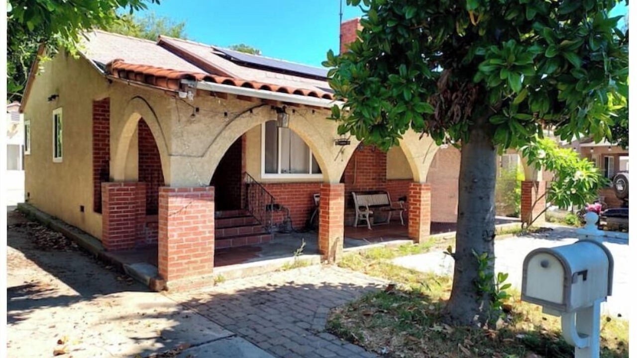 Photo of Outdoor in San Fernando