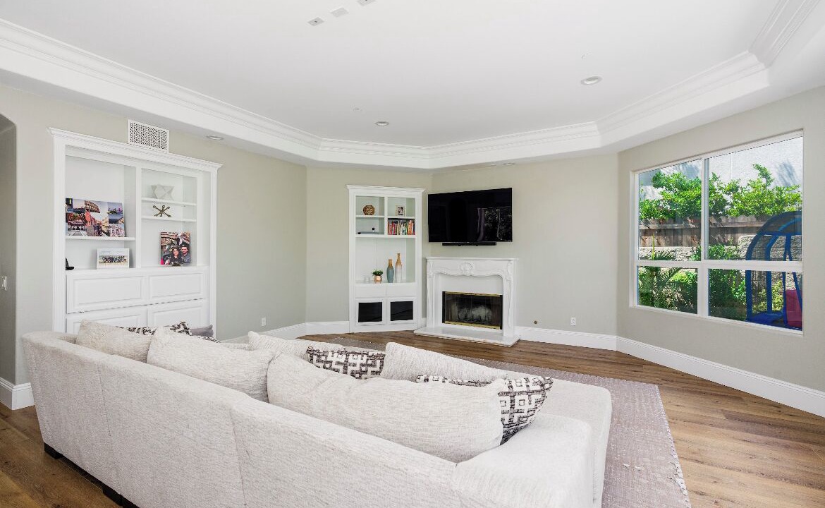 Photo of Livingroom in Anaheim Hills