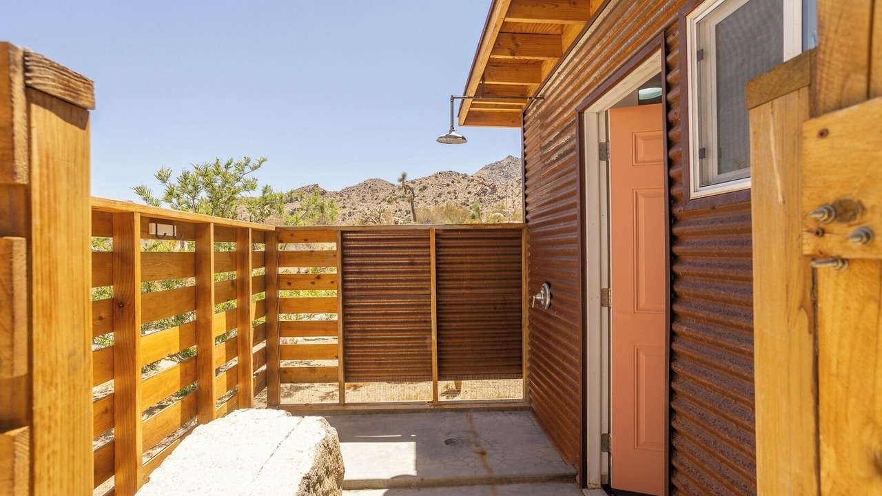 Photo of Patio Balcony in Joshua Tree Highlands