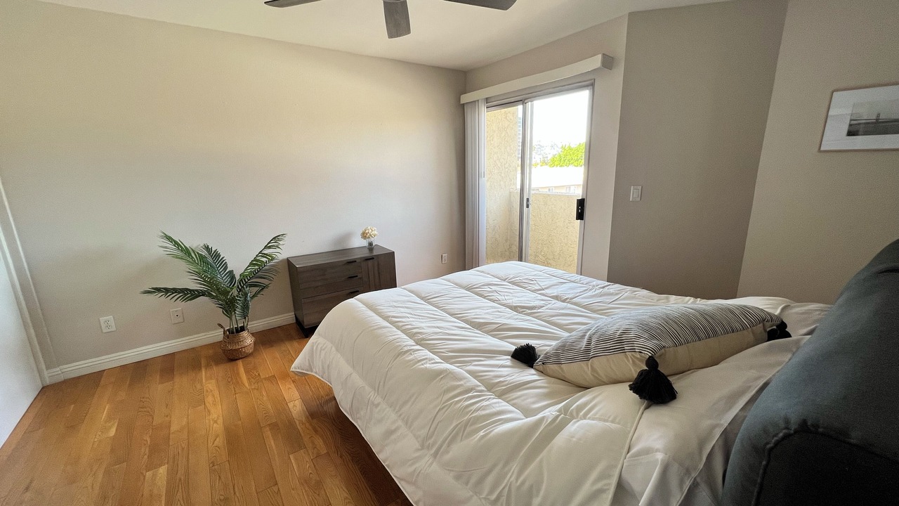Photo of Bedroom in Carthay Circle