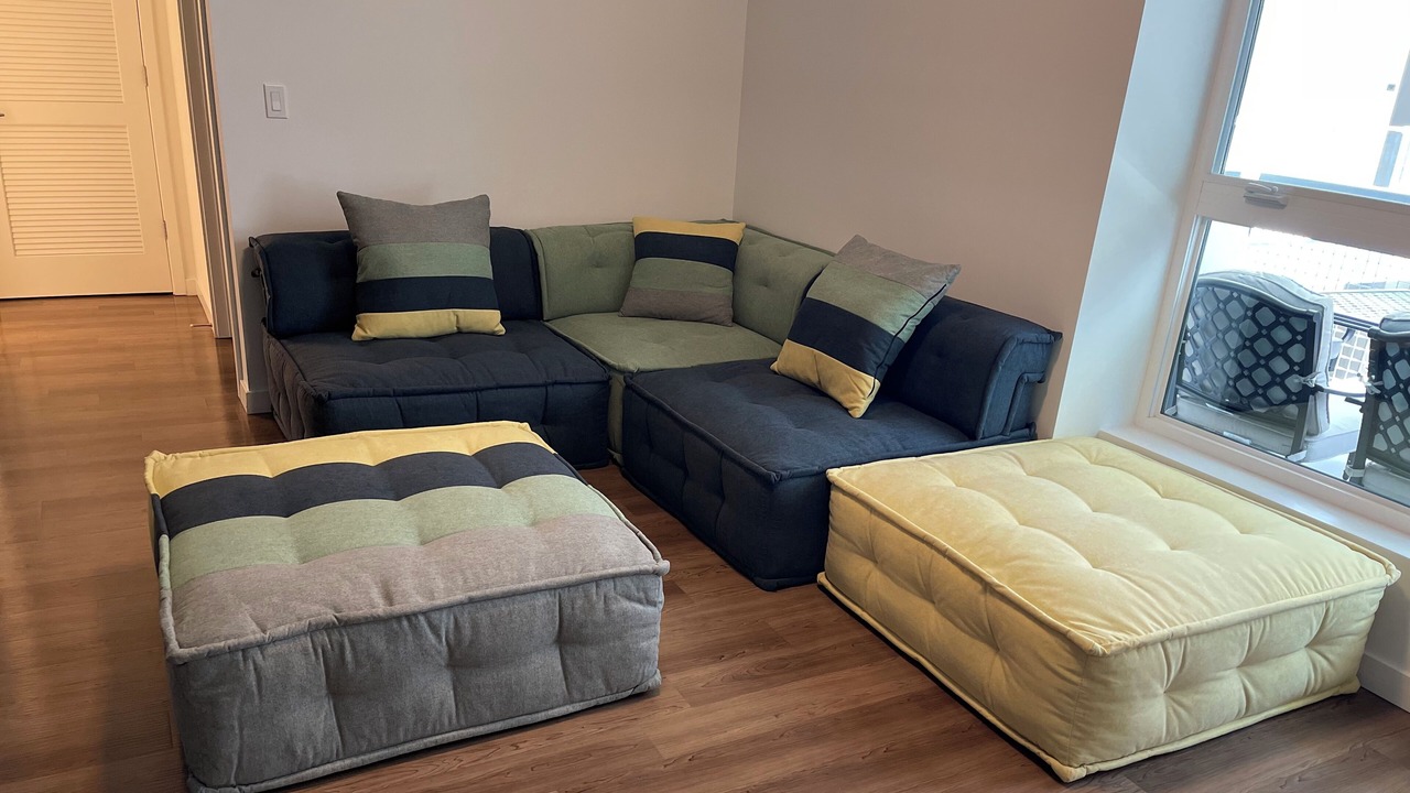 Photo of Livingroom in Downtown