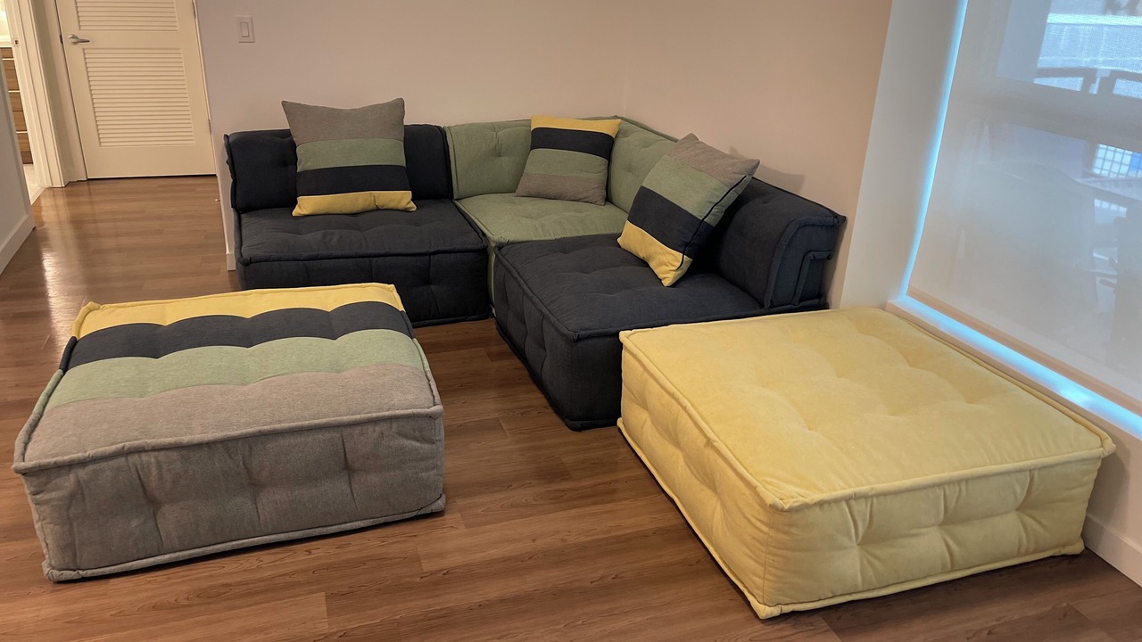 Photo of Livingroom in Downtown