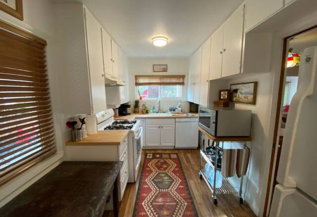 Photo of Kitchen in Fawnskin