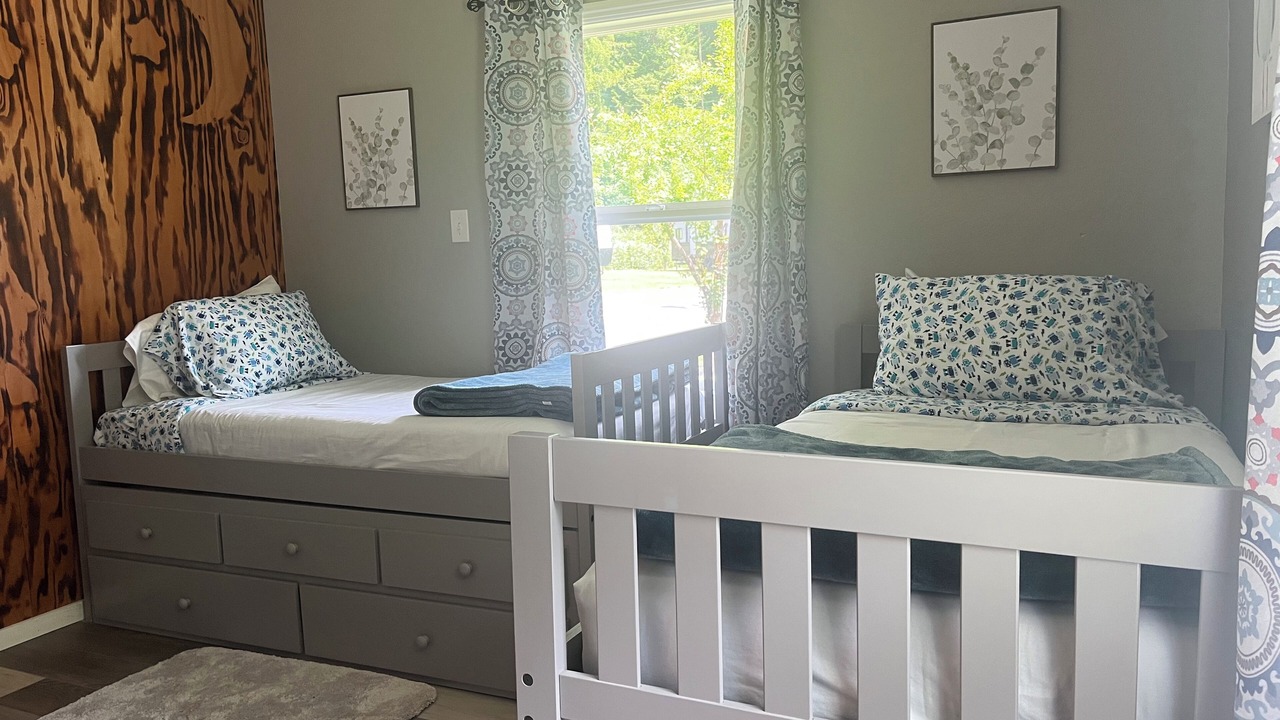 Photo of Bedroom in Orick