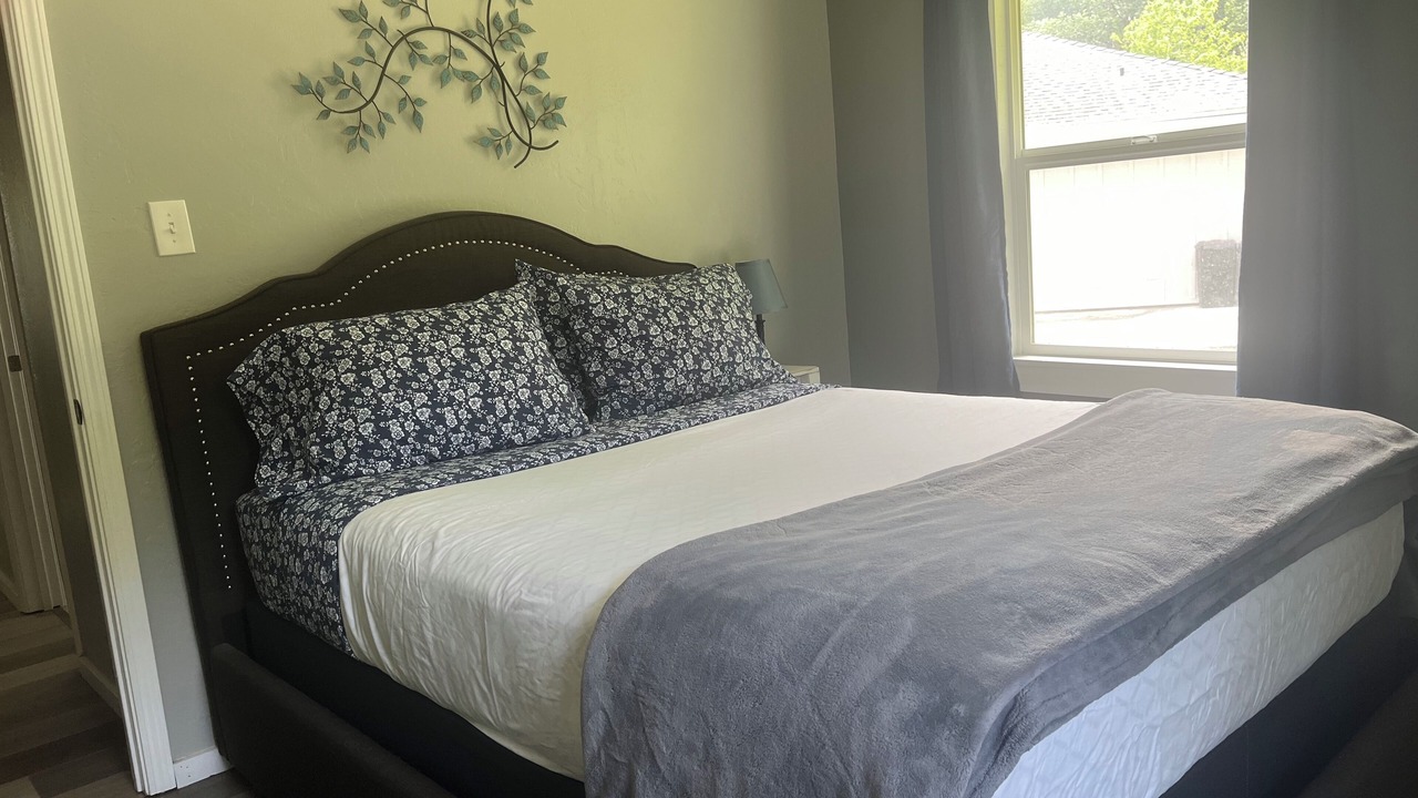 Photo of Bedroom in Orick