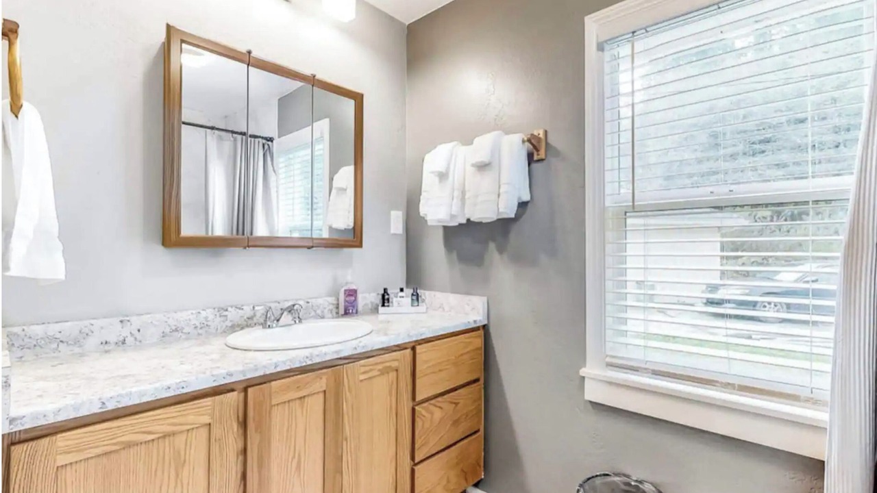 Photo of Bathroom in Orick