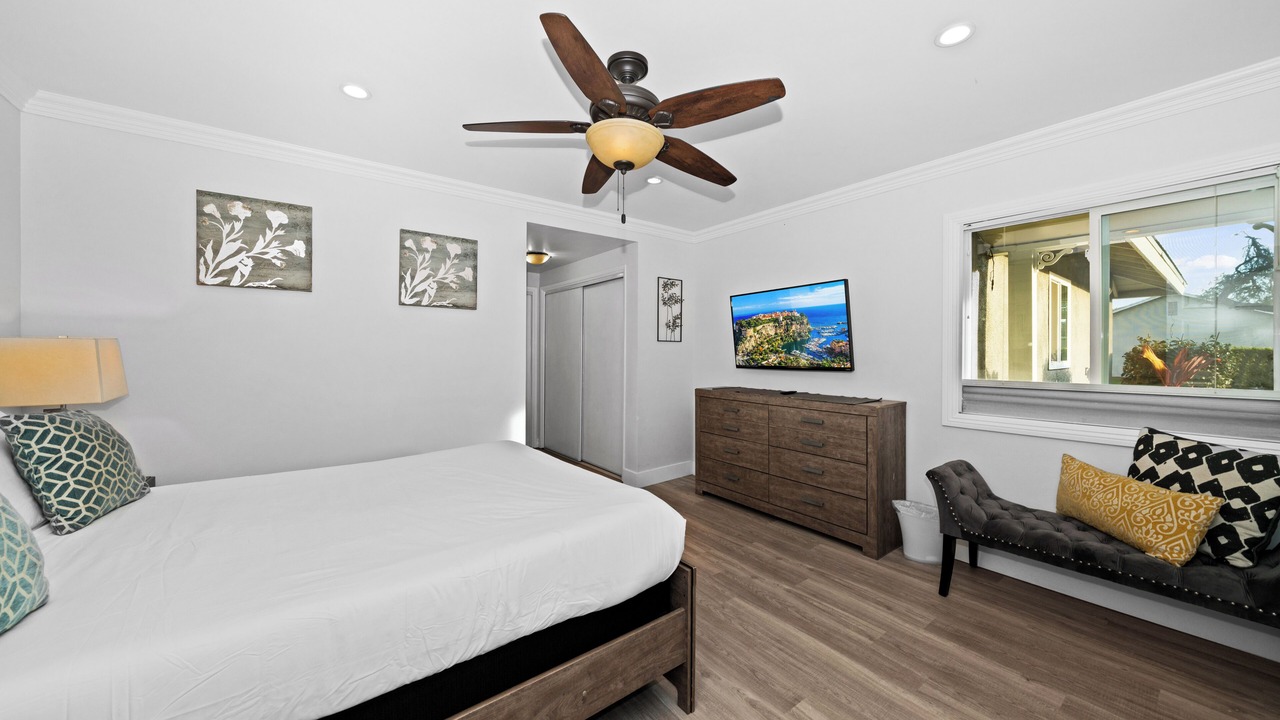 Photo of Bedroom in Orange