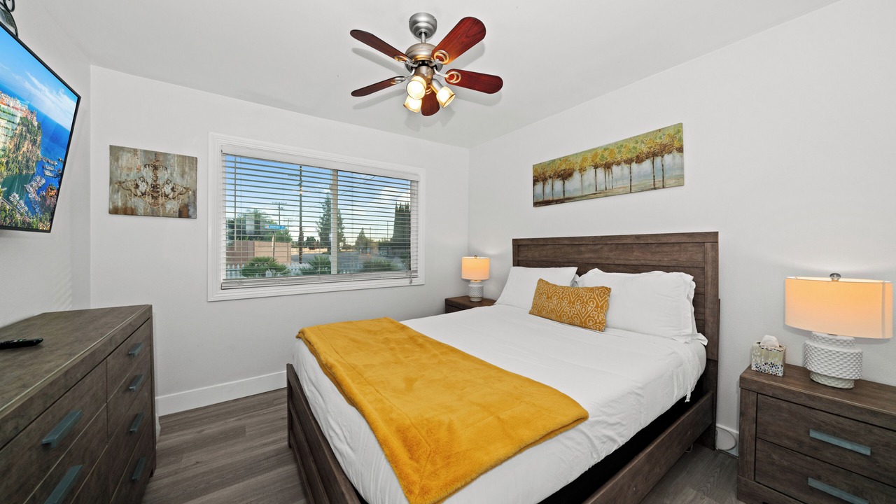 Photo of Bedroom in Orange
