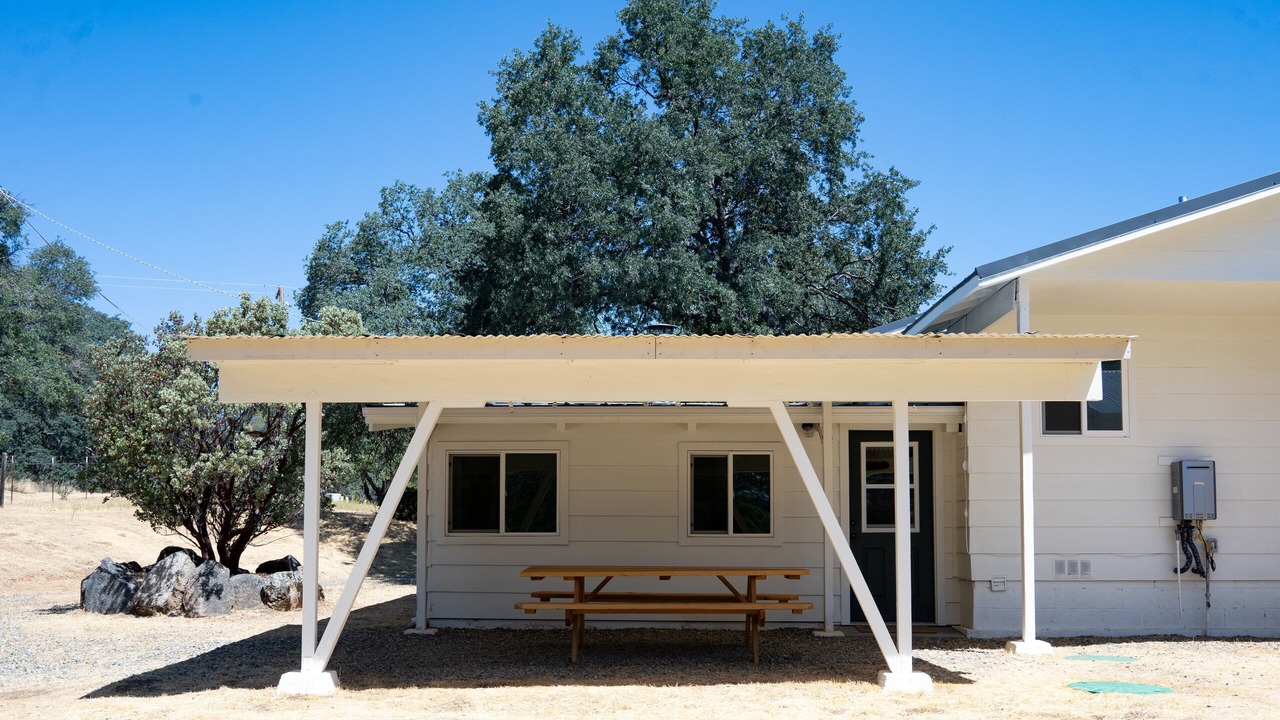 Photo of Others in Mariposa