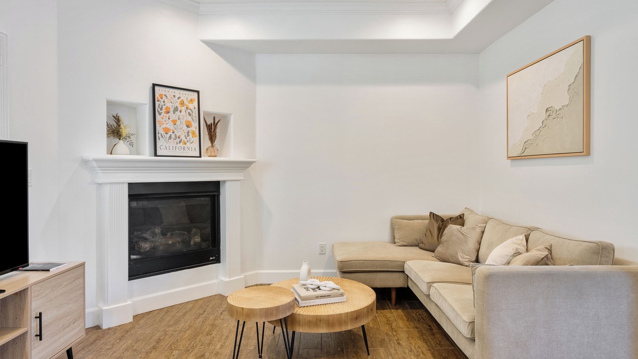 Photo of Livingroom in San Gabriel