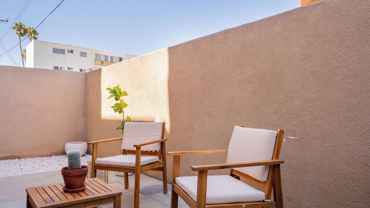 Photo of Patio Balcony in San Gabriel