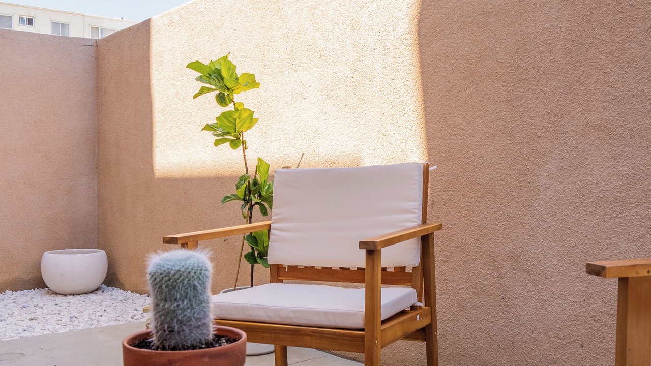 Photo of Patio Balcony in San Gabriel