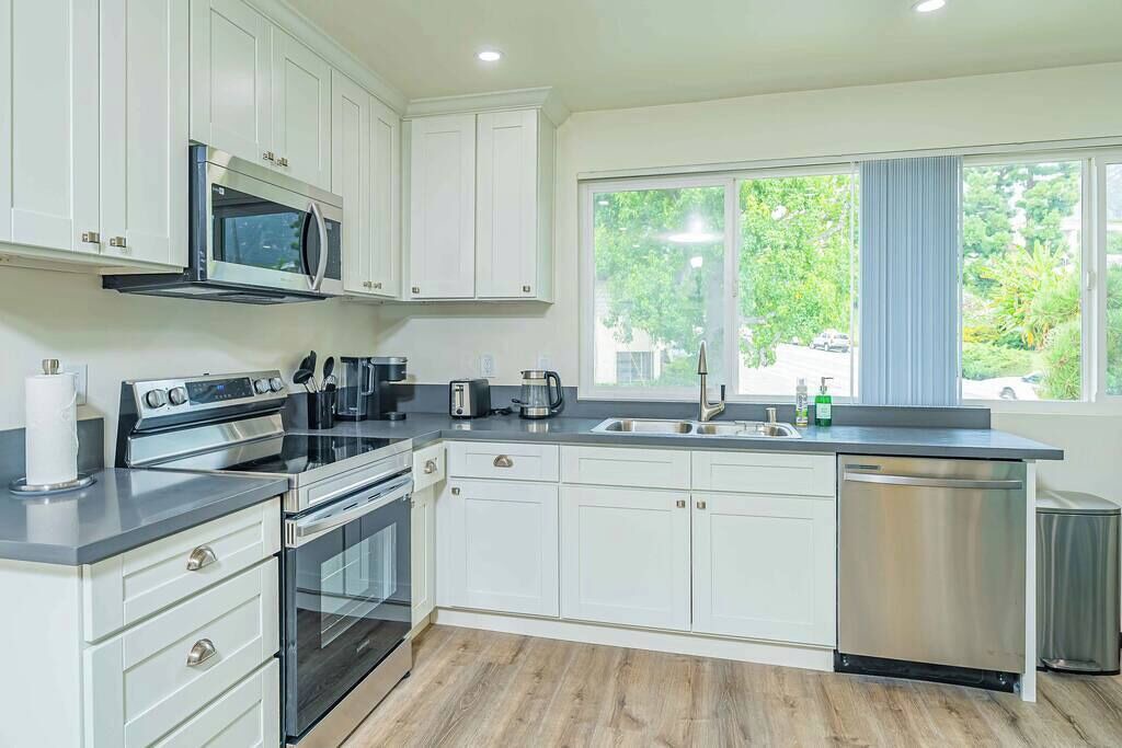 Photo of Kitchen in Altadena