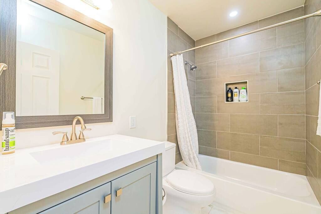 Photo of Bathroom in Altadena