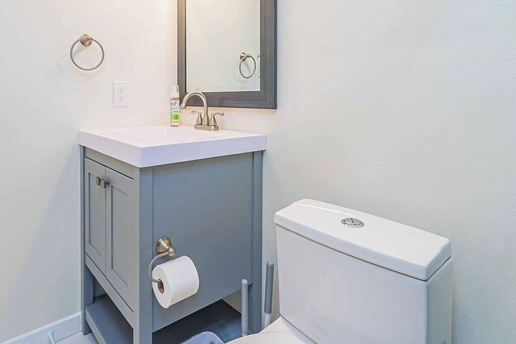 Photo of Bathroom in Altadena