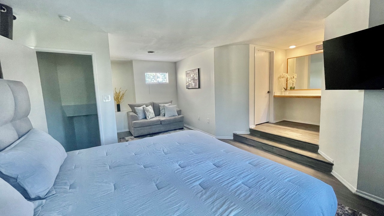 Photo of Bedroom in Azusa