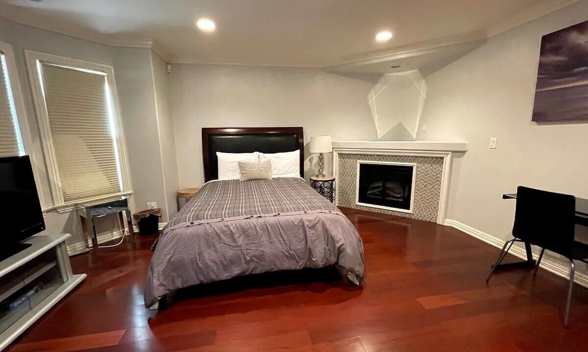 Photo of Bedroom in Montebello