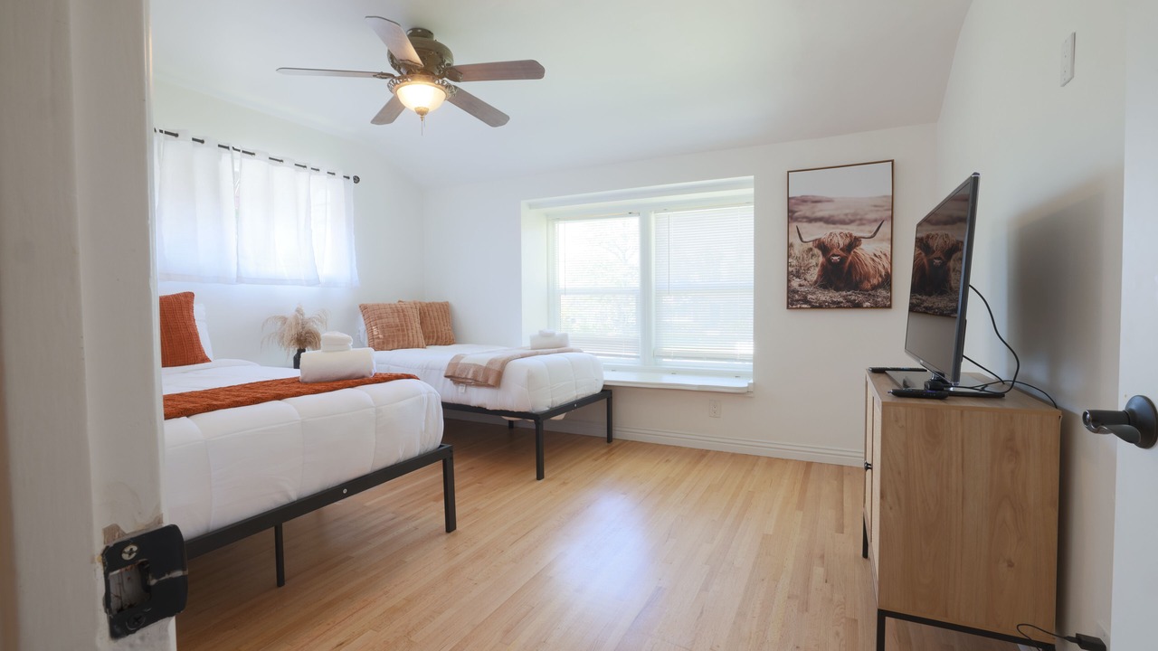 Photo of Bedroom in Whittier