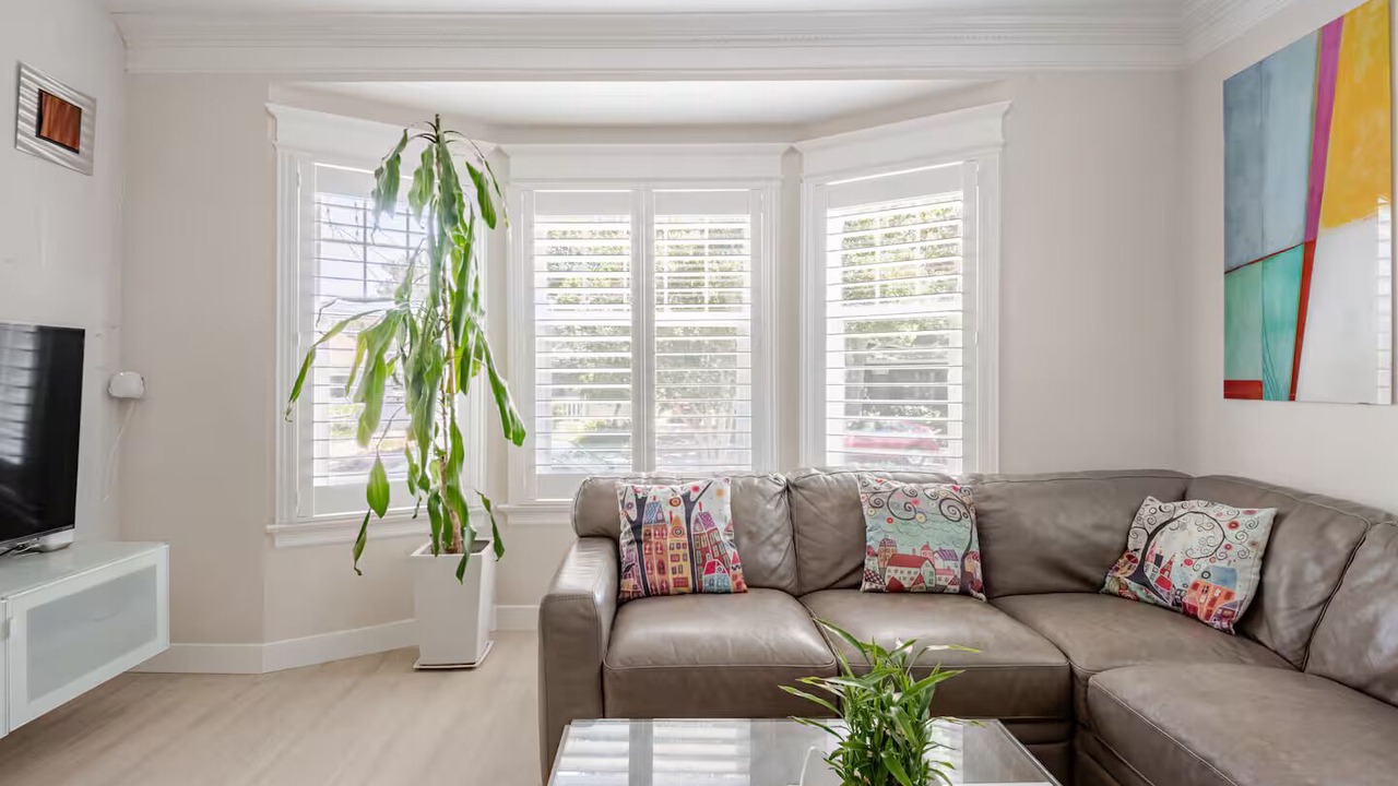 Photo of Livingroom in Horace Mann