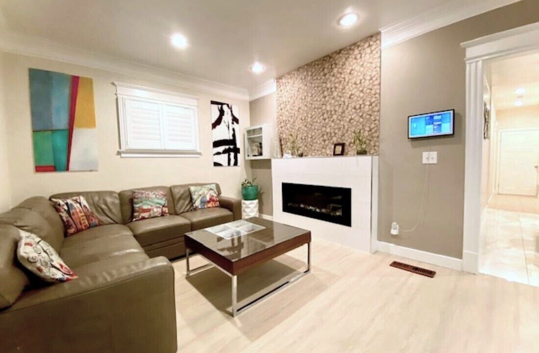 Photo of Livingroom in Horace Mann