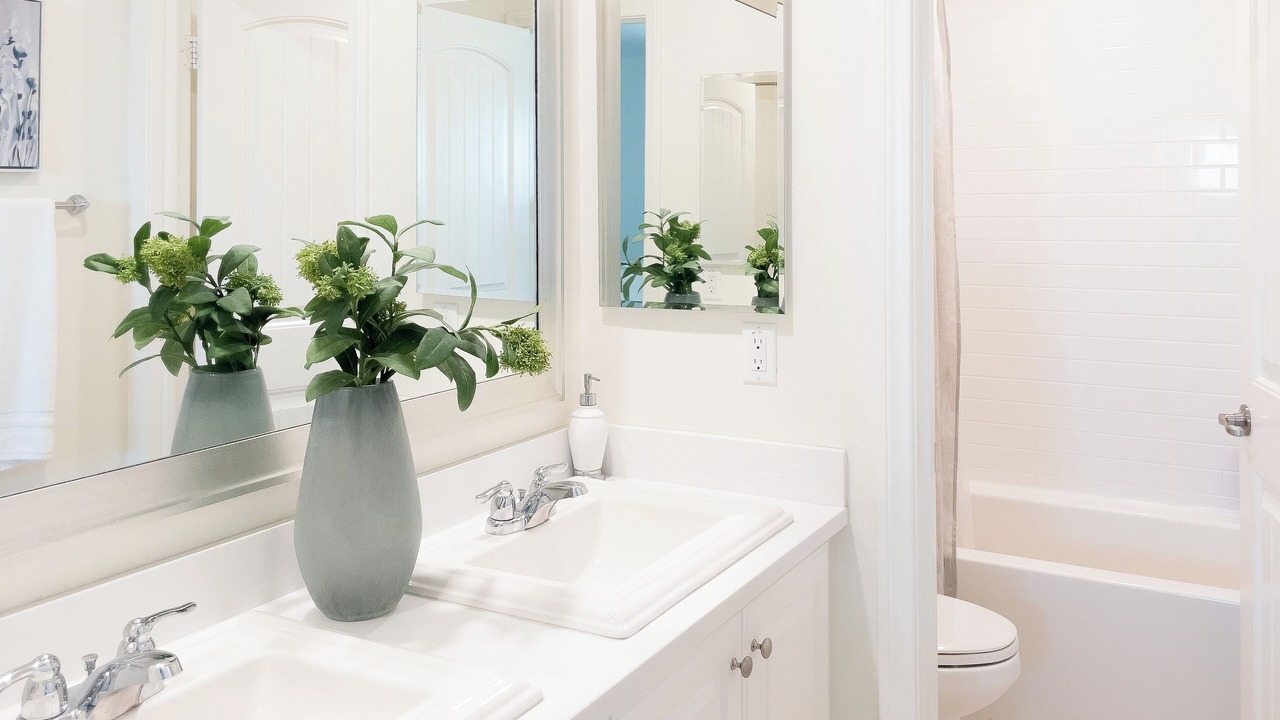 Photo of Bathroom in Mira Loma