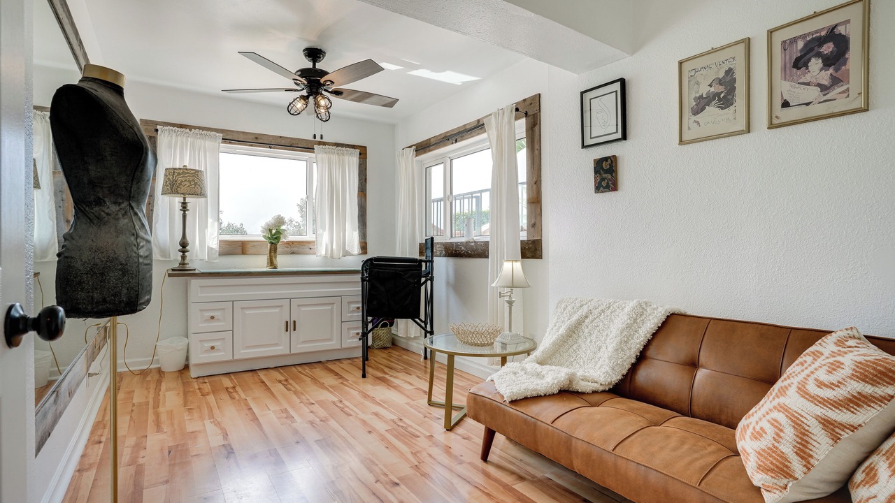 Photo of Livingroom in Santa Paula