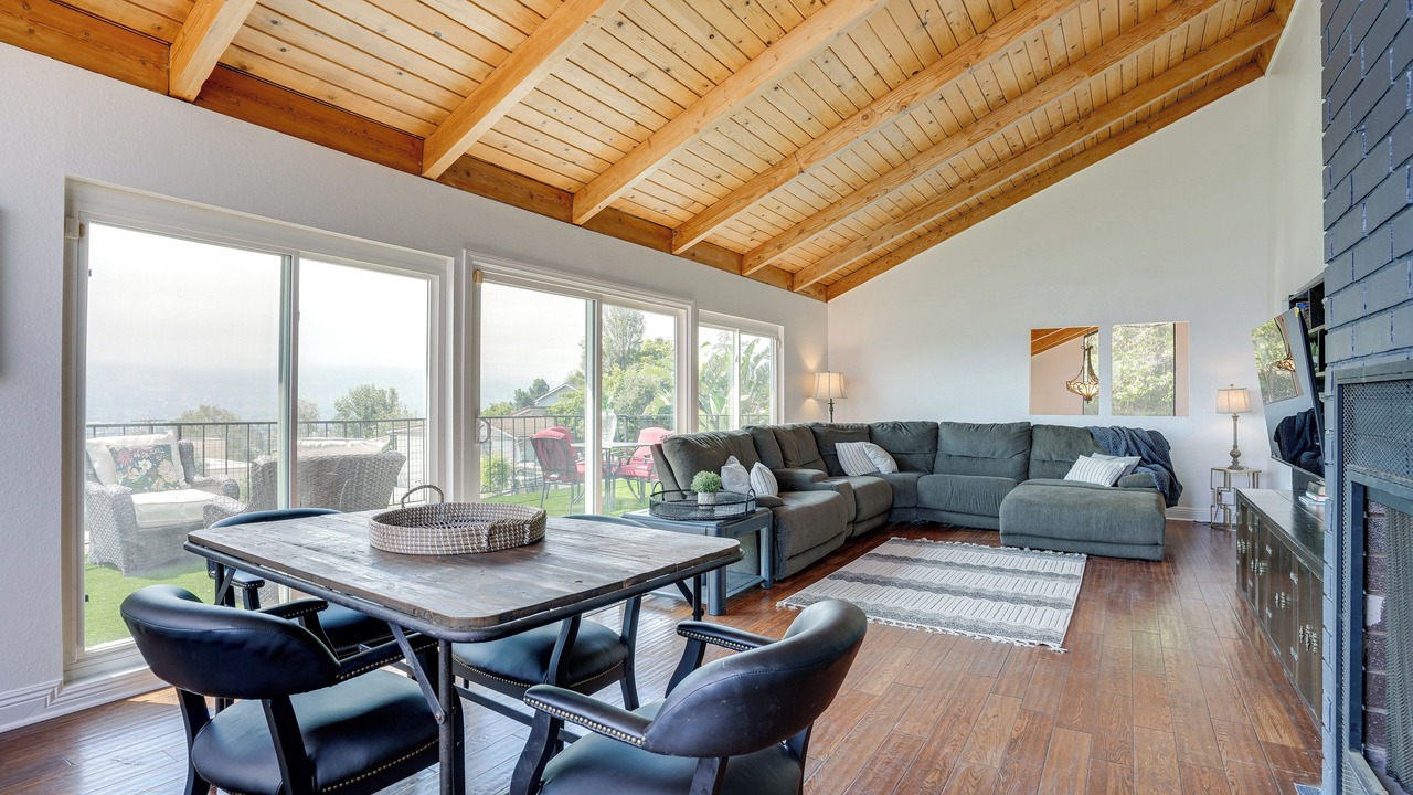 Photo of Livingroom in Santa Paula
