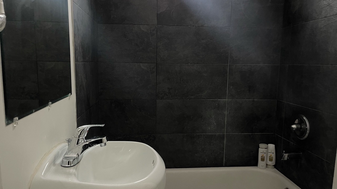 Photo of Bathroom in Pico-Union