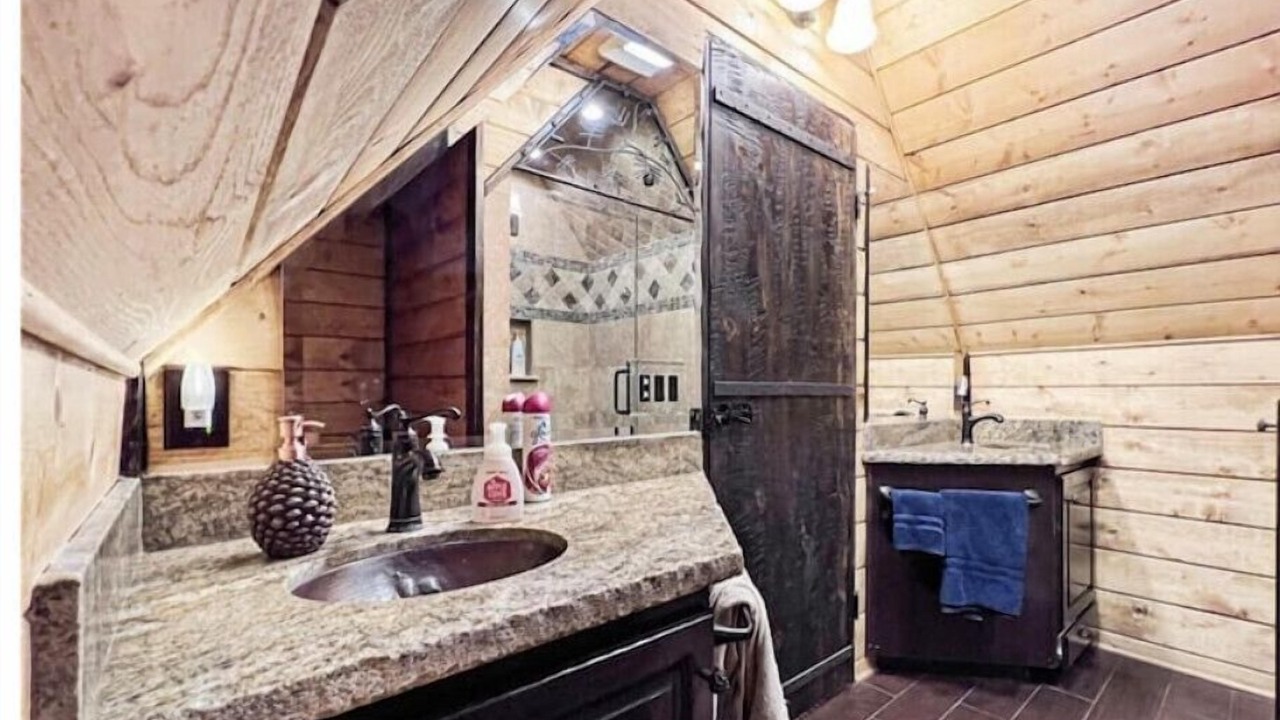 Photo of Bathroom in Wrightwood