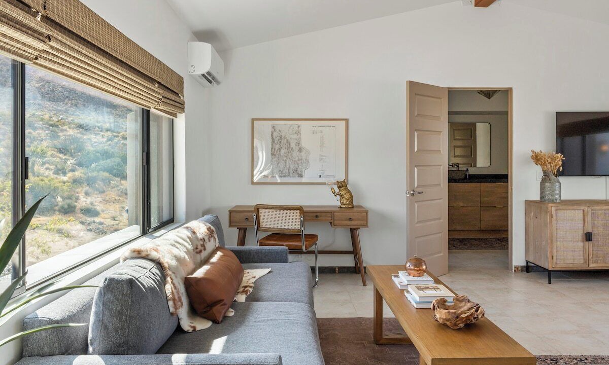 Photo of Livingroom in Mountain Center
