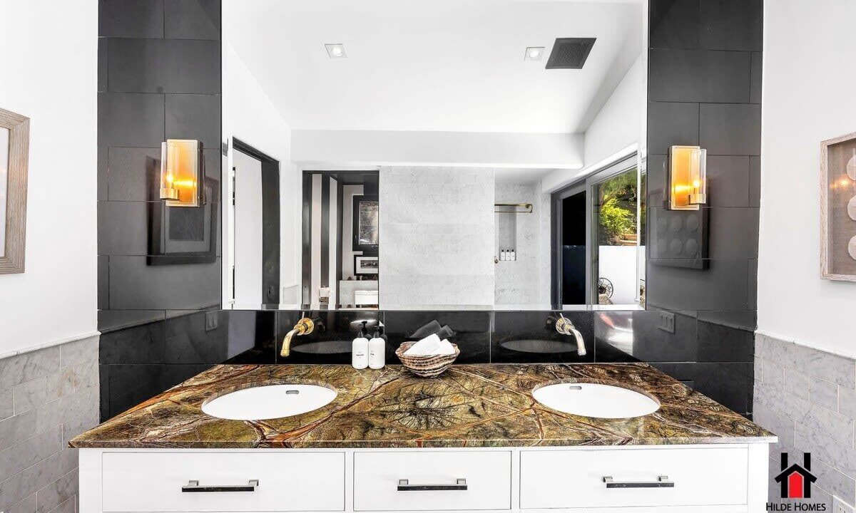 Photo of Bathroom in Malibu