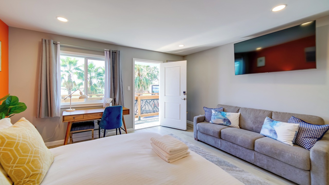 Photo of Bedroom in North Lakeport