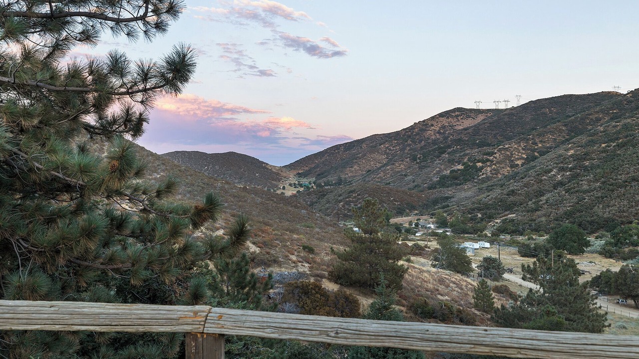 Photo of Others in Leona Valley
