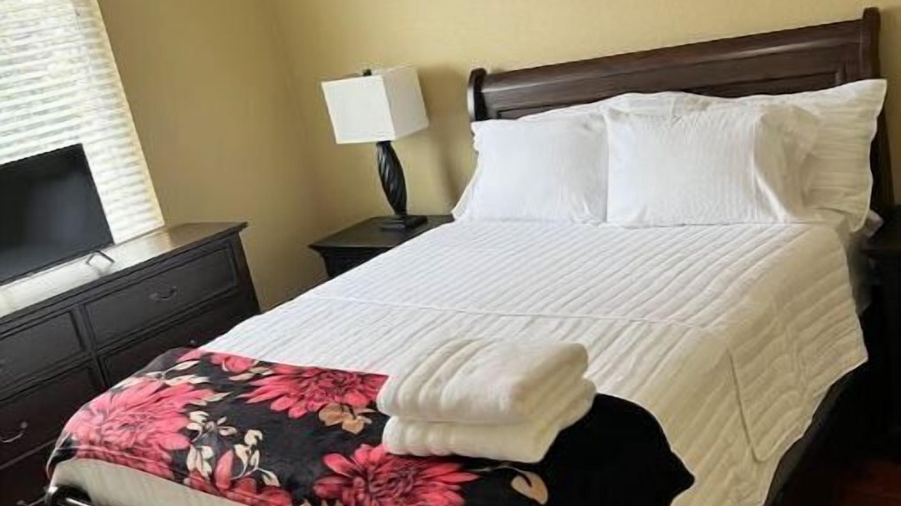 Photo of Bedroom in Westlake