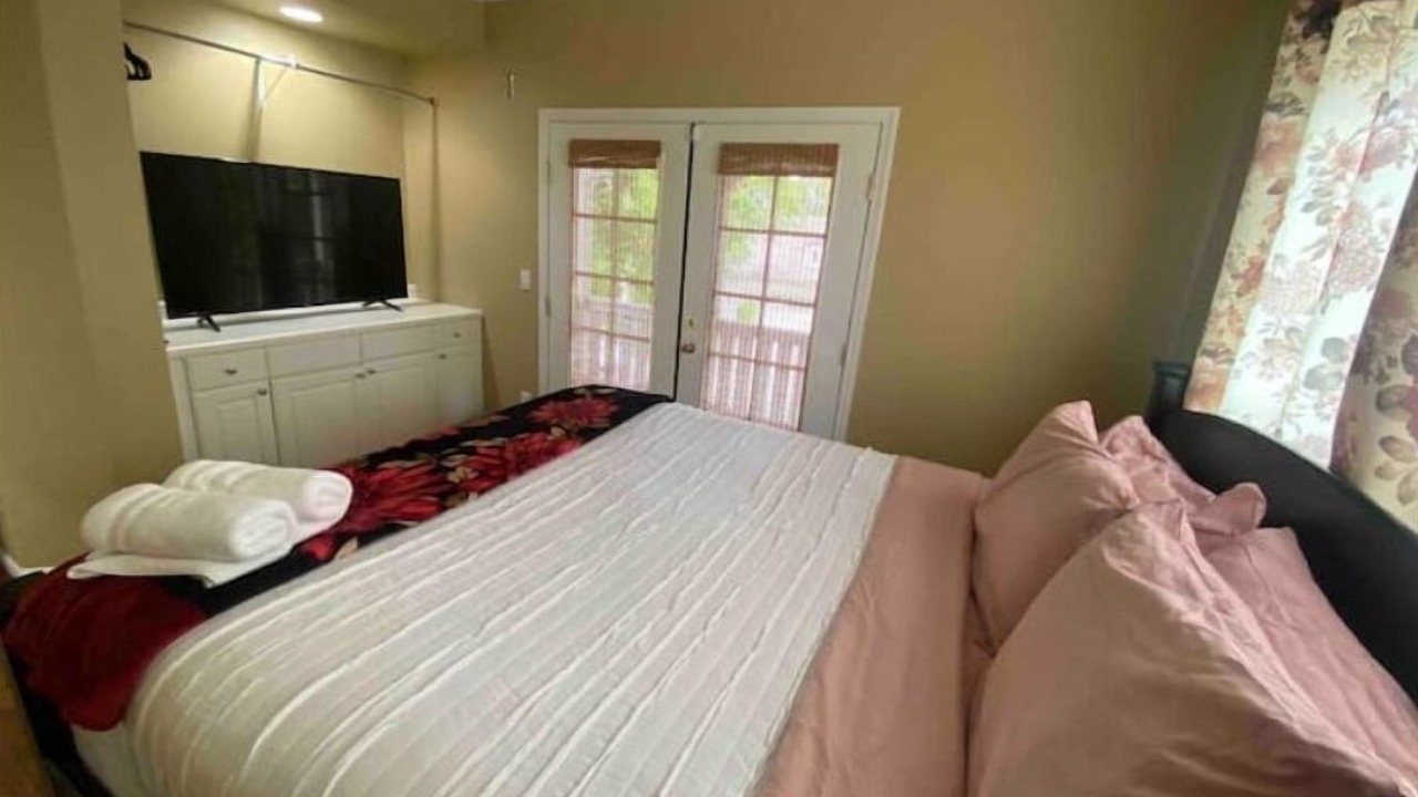 Photo of Bedroom in Westlake