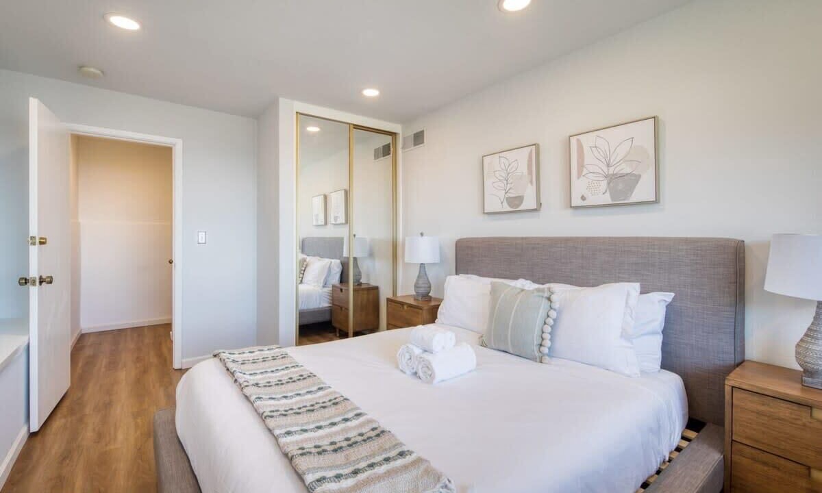 Photo of Bedroom in Edgemar - Pacific Manor