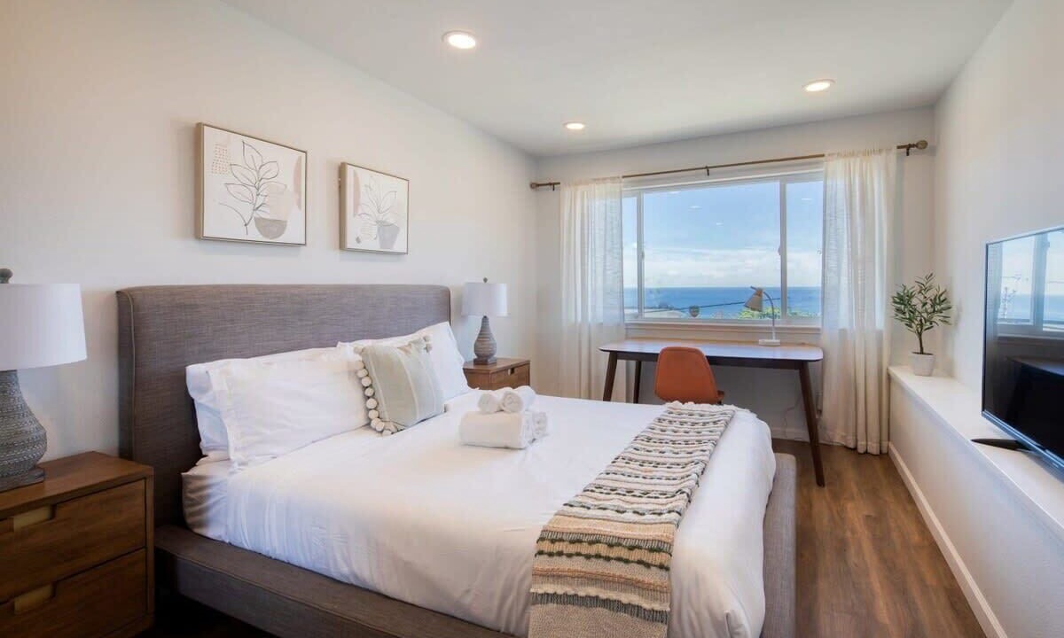 Photo of Bedroom in Edgemar - Pacific Manor