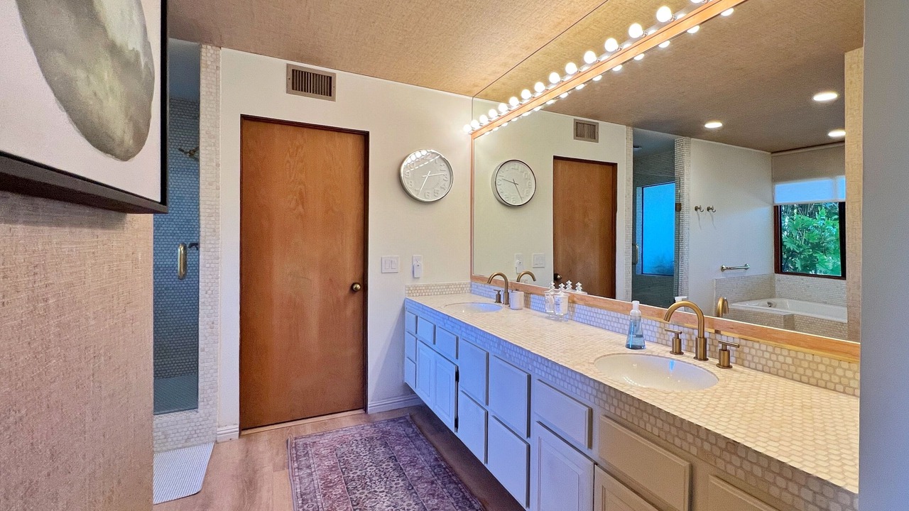 Photo of Bathroom in Laguna Niguel