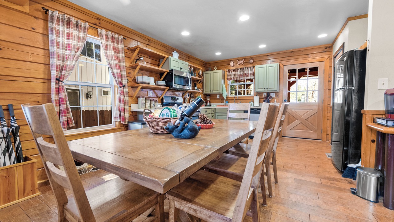 Photo of Livingroom in Big Bear City