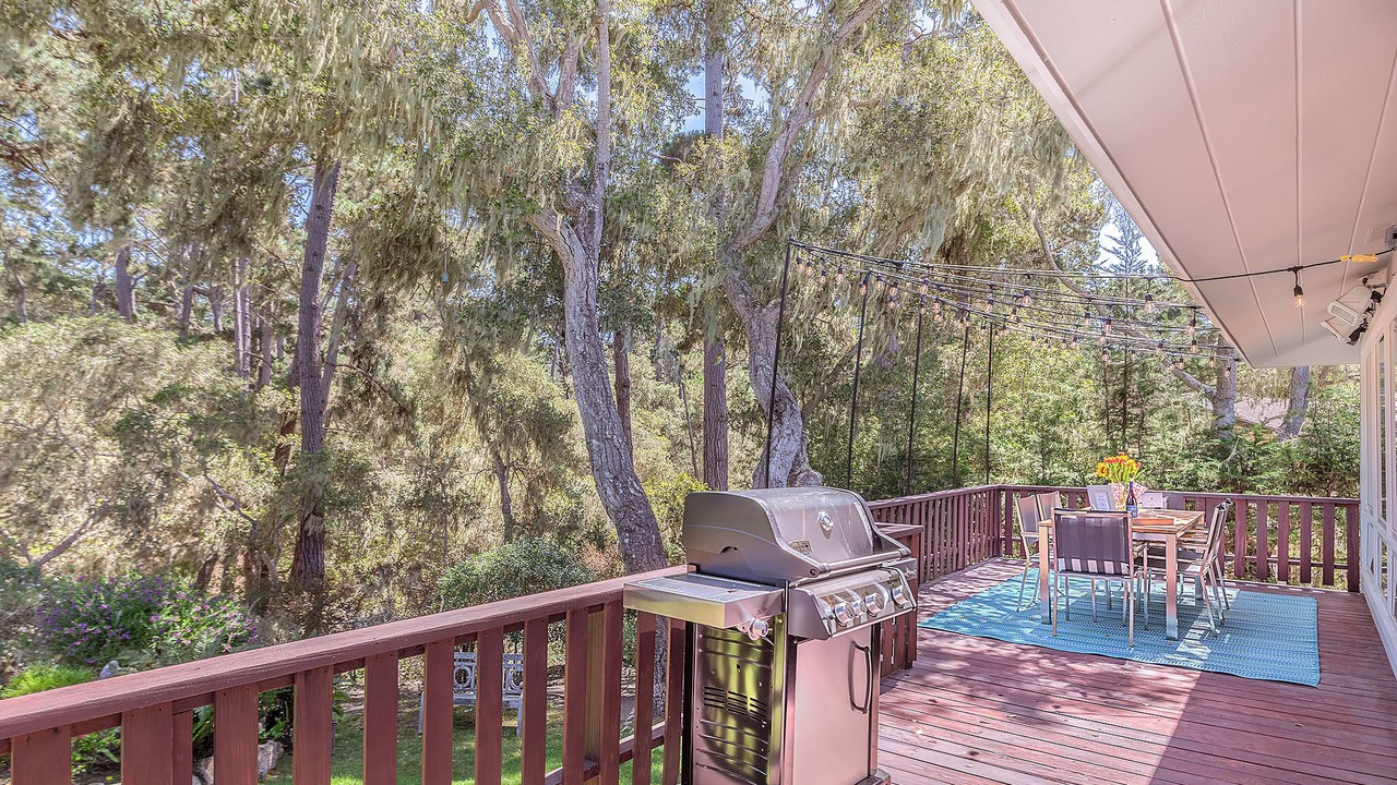 Photo of Bedroom in Del Monte Forest