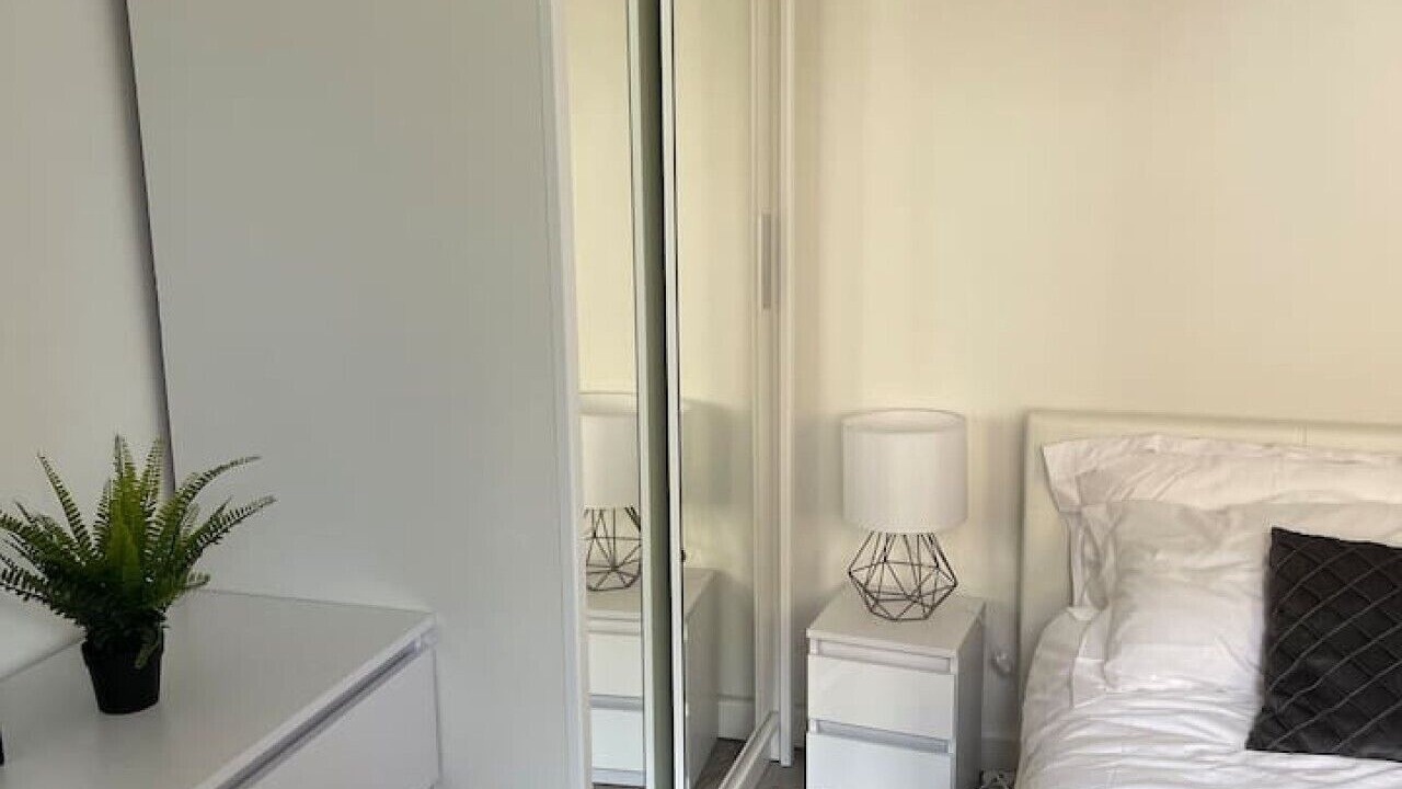 Photo of Bedroom in Tower Hill