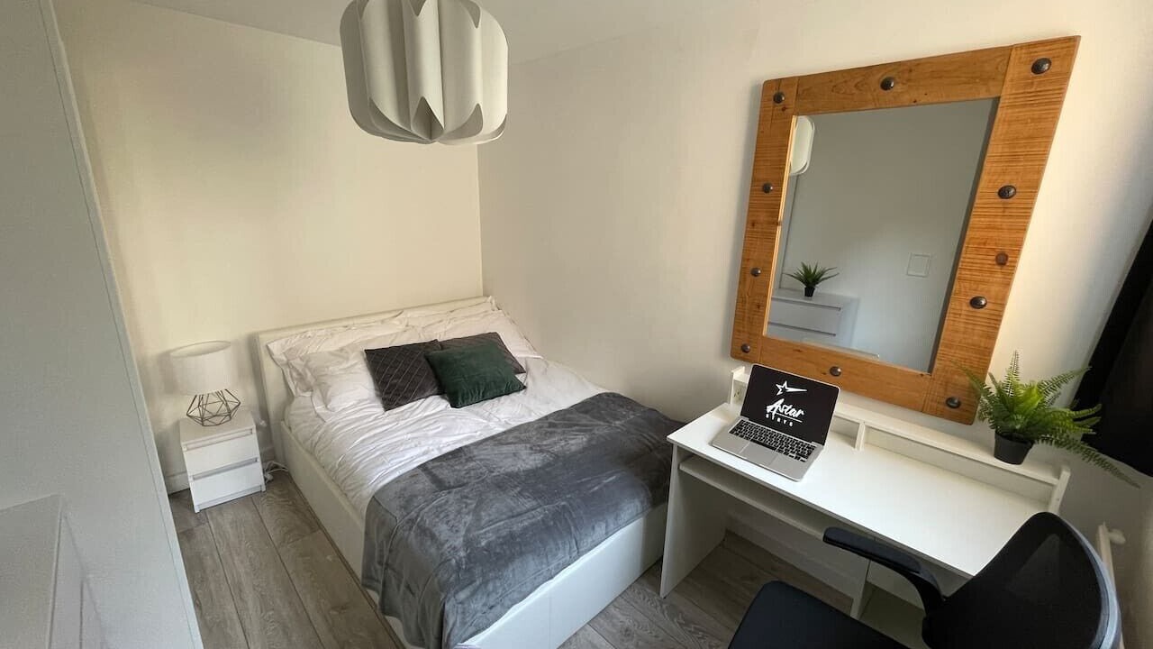 Photo of Bedroom in Tower Hill