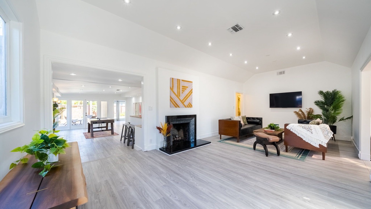 Photo of Livingroom in Brentwood